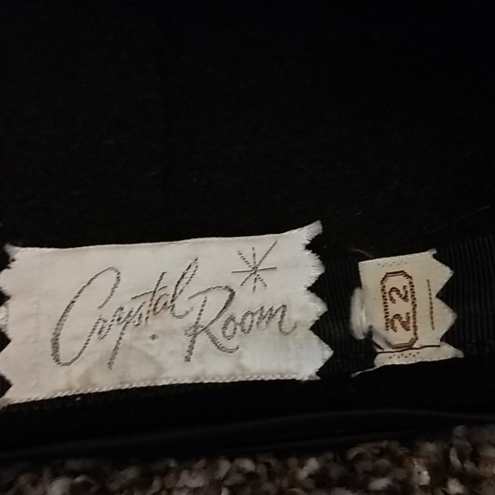 Vintage Black Velvet Hat - Picture 5 of 6